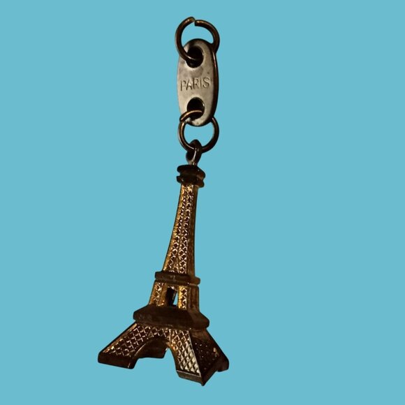 Eiffel Tower Pendant Charm Mini Figure Souvenir Paris France Gold Tone Metal - Picture 1 of 7